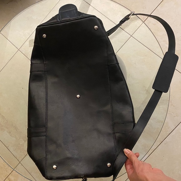 Roots Canada Black Genuine Leather Duffle Bag - Picture 13 of 13